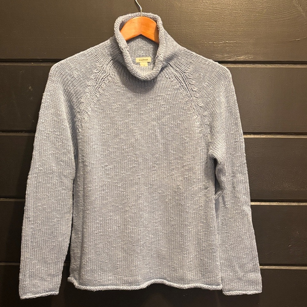 L.L. Bean Women's Light Blue Knit Turtleneck Sweater